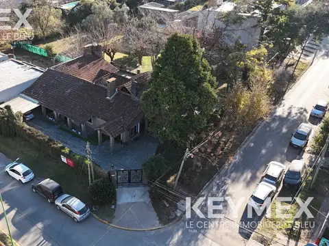 Venta casa y lote 5 ambientes en Exaltación De La Cruz