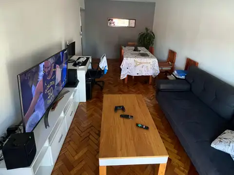 Departamento en Venta en Parque Chacabuco, USD 130.000