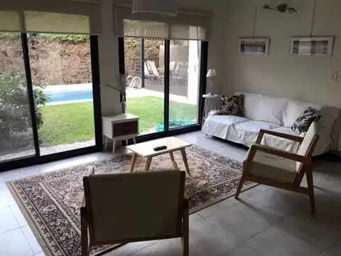 Espectacular casa de 4 dormitorios y piscina en el Country El Pato, Berazategui