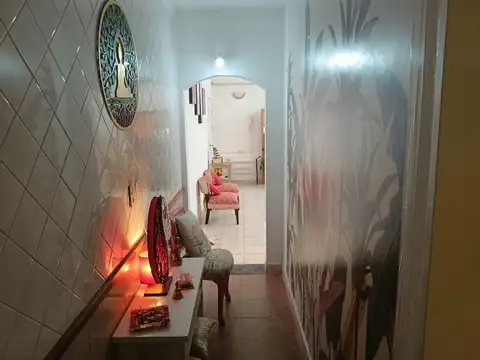 Casa 2 ambientes con 1 baño
