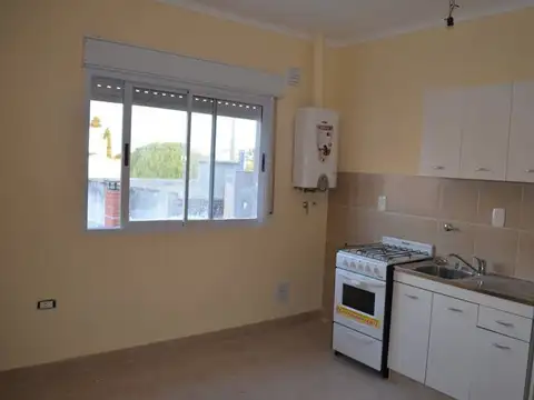 Ayolas 800