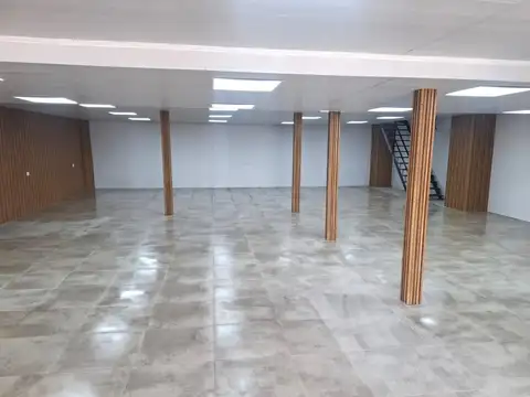 Local en Alquiler en Centro  - Zárate, USD 2.350