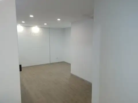 Oficina Monoambiente con 2 baños