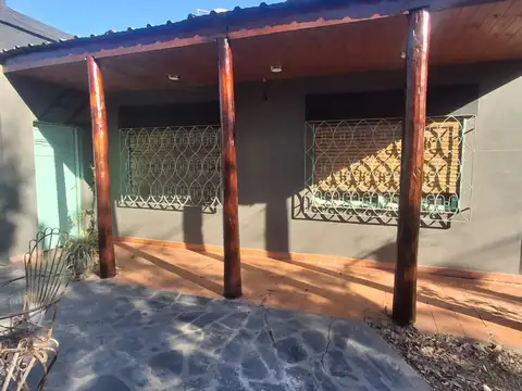 VENTA DE CASA CON QUINCHO
