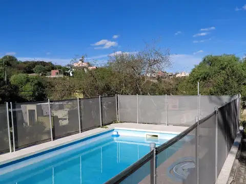 Casa 9 ambientes con 3 baños