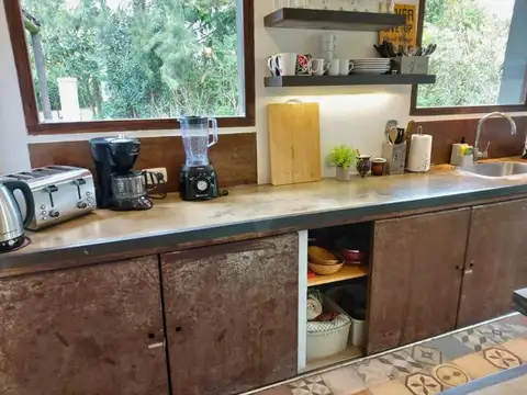 Casa 4 ambientes con 1 baño