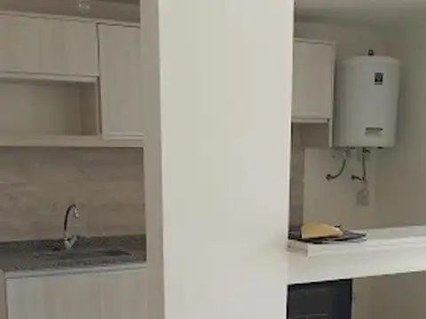 MONOAMBIENTE CÉNTRICO