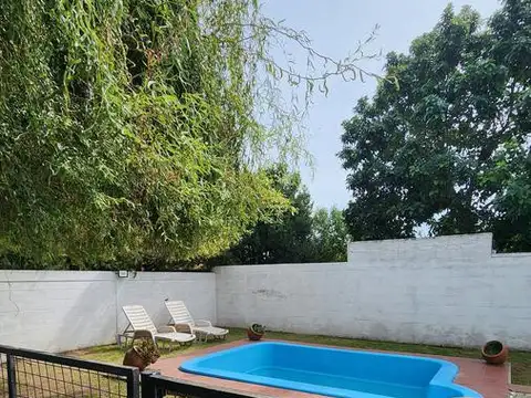 Casa en Venta en Capitán Bermudez, USD 170.000