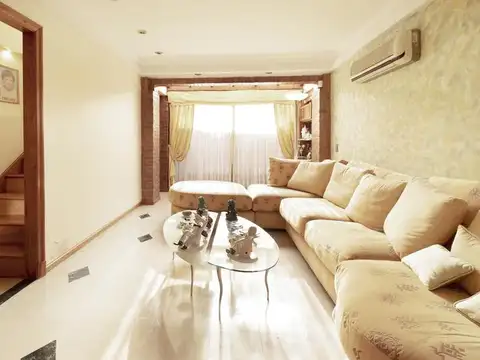 VENTA CASA 4 AMB COCHERA 2 AUTOS QUINCHO VALENTIN ALSINA LANÚS