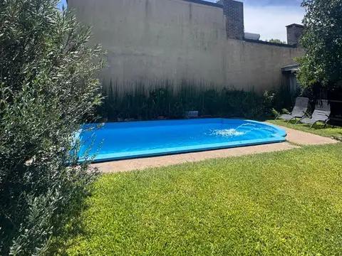 Casa ubicada en barrio Las Tardes, Roldan_APTA CREDITO