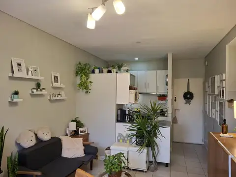 Las Heras al 4300, E/ Vieytes y W. C. Morris