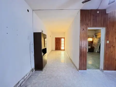 Casa 5 ambientes con 2 baños