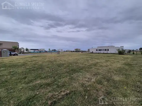 Terreno en Venta 20  mts Fondo