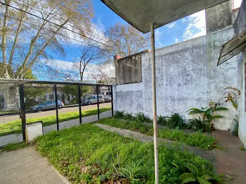 Galpón o deposito a reciclar en zona sur