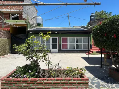 VENTA CASA 3 AMBIENTES VILLA LA FLORIDA QUILMES