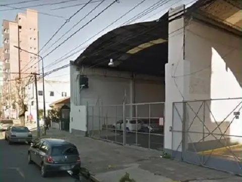 IMPORTANTE PROPIEDAD EN VENTA   IDEAL CONSTRUCTOR