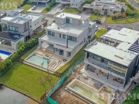 Casa en Venta A Estrenar