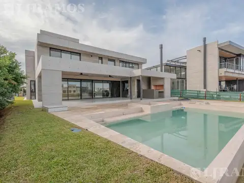 Casa en Venta de 6 dormitorios