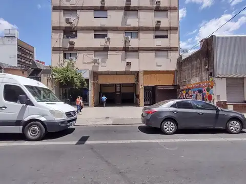 VENTA Cochera Privada Cubierta -Maipú 1100-