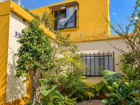 Depto Tipo Casa en Venta de 3 ambientes
