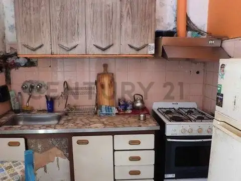Casa 3 ambientes con 1 baño