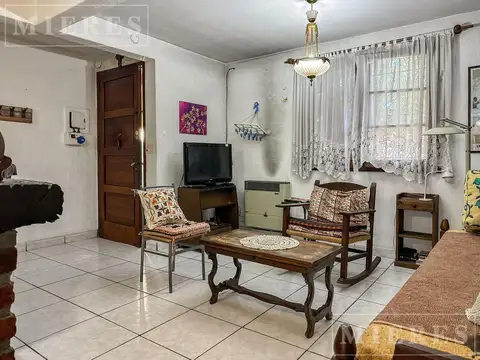 Depto Tipo Casa en Venta 50 años