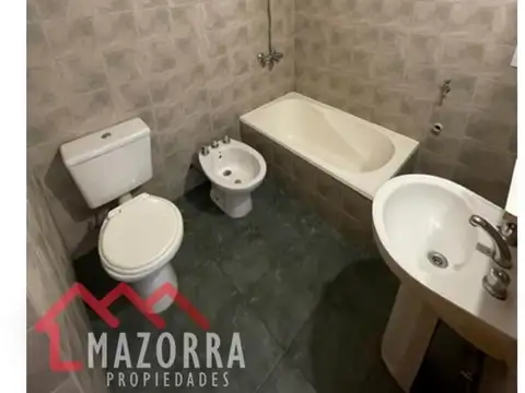 Departamento en ALQUILER - Caseros Centro