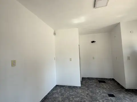 Local en Alquiler en Ciudadela, $ 500.000