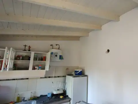 Casa 2 ambientes con 1 baño