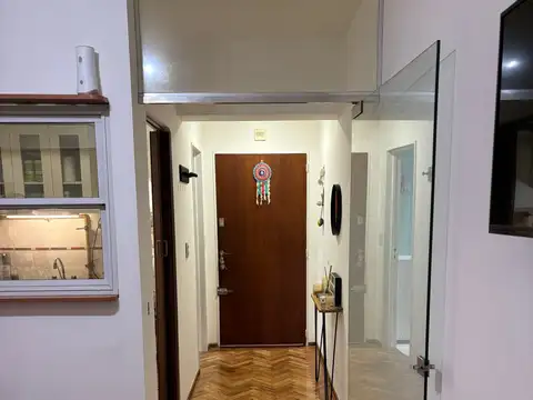 Departamento en Venta en La Lucila Vias / Libertador, USD 105.000