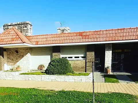 Casa en  ROLDAN, CHALET TRES DORMITORIOS