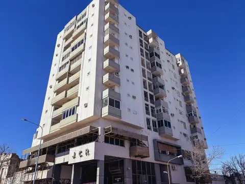 Departamento en venta en el Edificio Jockey Club - Apto crédito