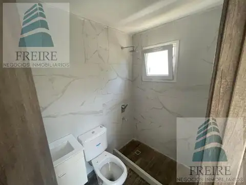 Casa 3 ambientes con 2 baños