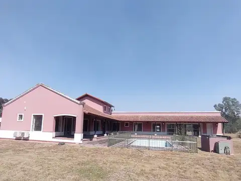 Casa 6 ambientes con 3 baños