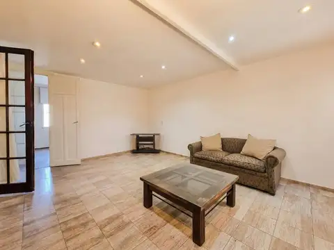 Depto Tipo Casa en Venta en Colegiales, USD 129.800