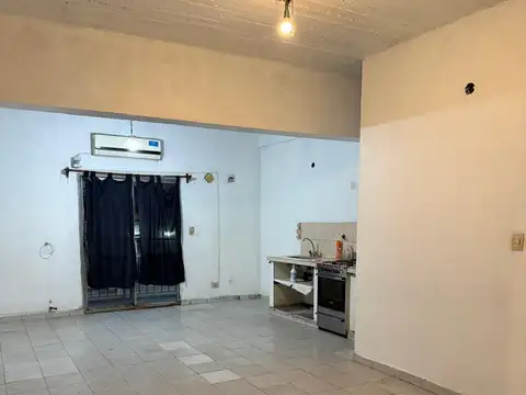 Av. Pres. Arturo Umberto Illia 5100, Piso 1