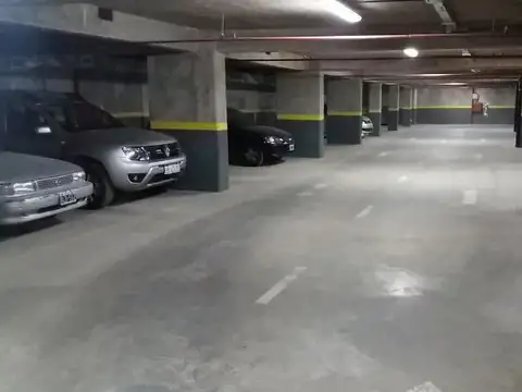 Cocheras en Alquiler en Cordoba y Medrano, Excelente ubicacion