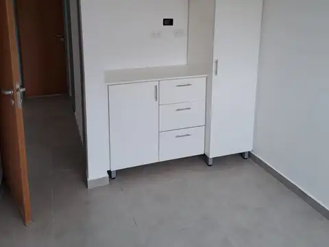 Departamento en Alquiler en Castelar Sur, $ 700.000