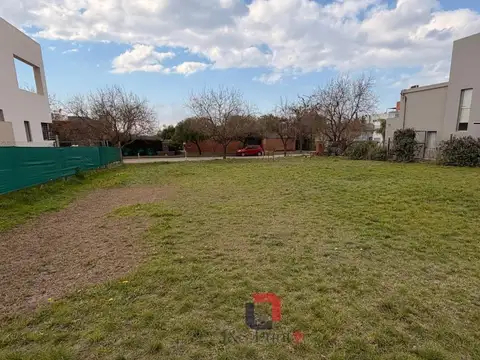 Lote en Valle Escondido ( Las Terrazas )