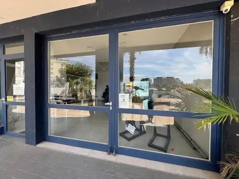 Disponibilidad inmediata. Ideal cafeteria.