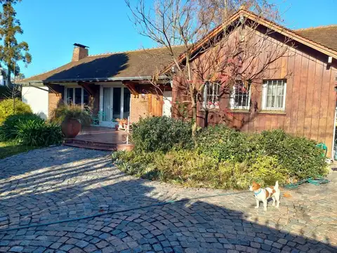 Casa - Venta - Argentina, Malvinas Argentinas - Velazquez 1300
