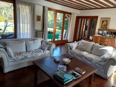 Casa - Venta - Argentina, Malvinas Argentinas - Velazquez 1300