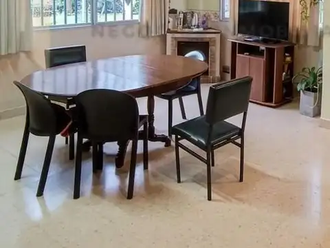 Casa 6 ambientes con 3 baños