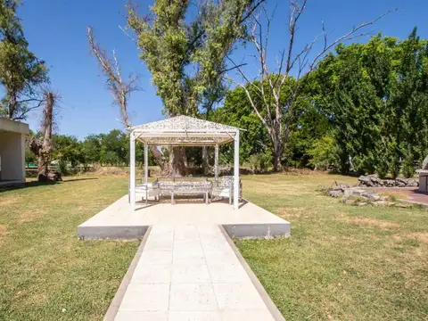 Casa 4 amb + piscina + quincho en "La Asunción"