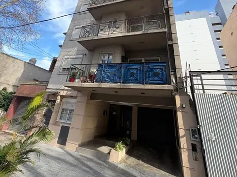 Benito Lynch 2600, Piso 4