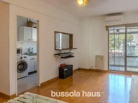 Departamento de dos ambientes en venta con balcon en Caballito