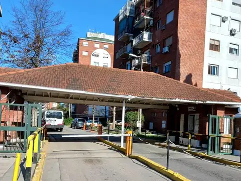 Esquel 1300, Piso 1°