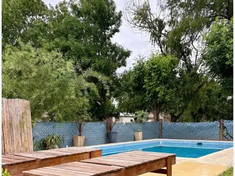 Casa 3 ambientes con 2 baños