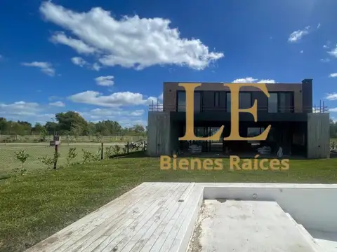 Venta Casa en Puertos del Lago