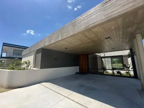 Casa en Venta en Ibarlucea, USD 360.000